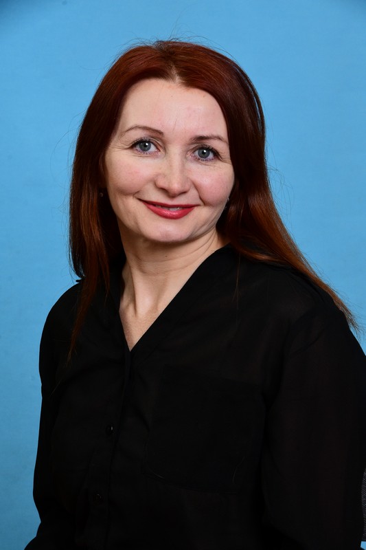 Попова Валентина Александровна.
